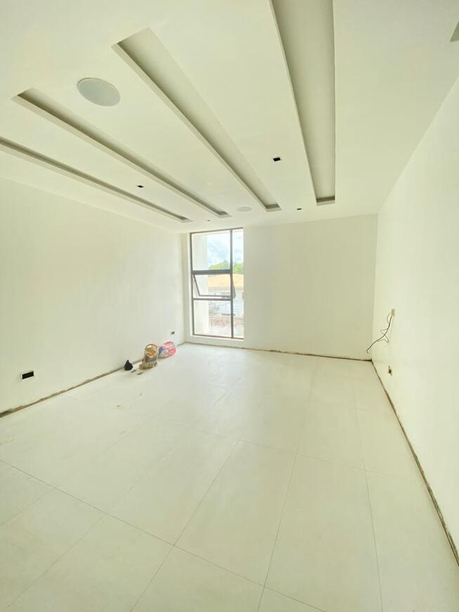 3 BEDROOM APARTMENT/ HOUSE FOR SALE